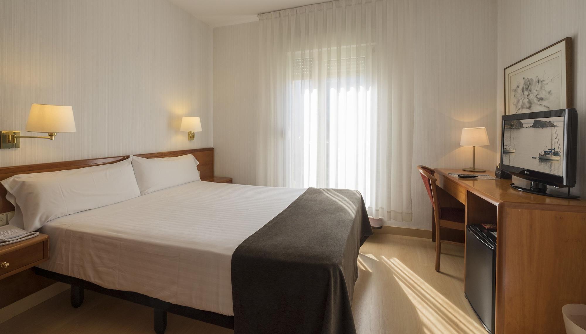 ז'ירונה Hotel Ultonia מראה חיצוני תמונה