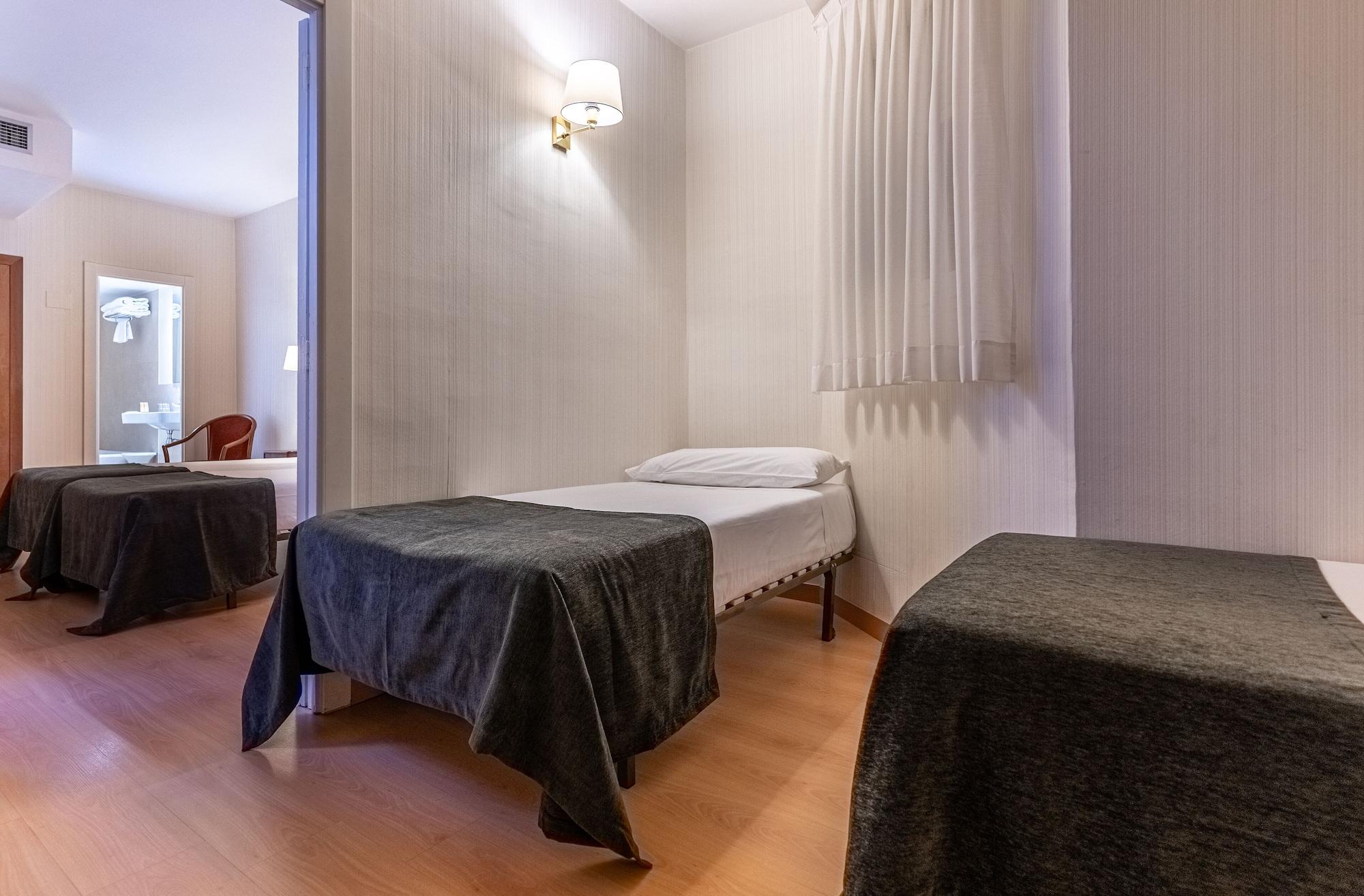 ז'ירונה Hotel Ultonia מראה חיצוני תמונה