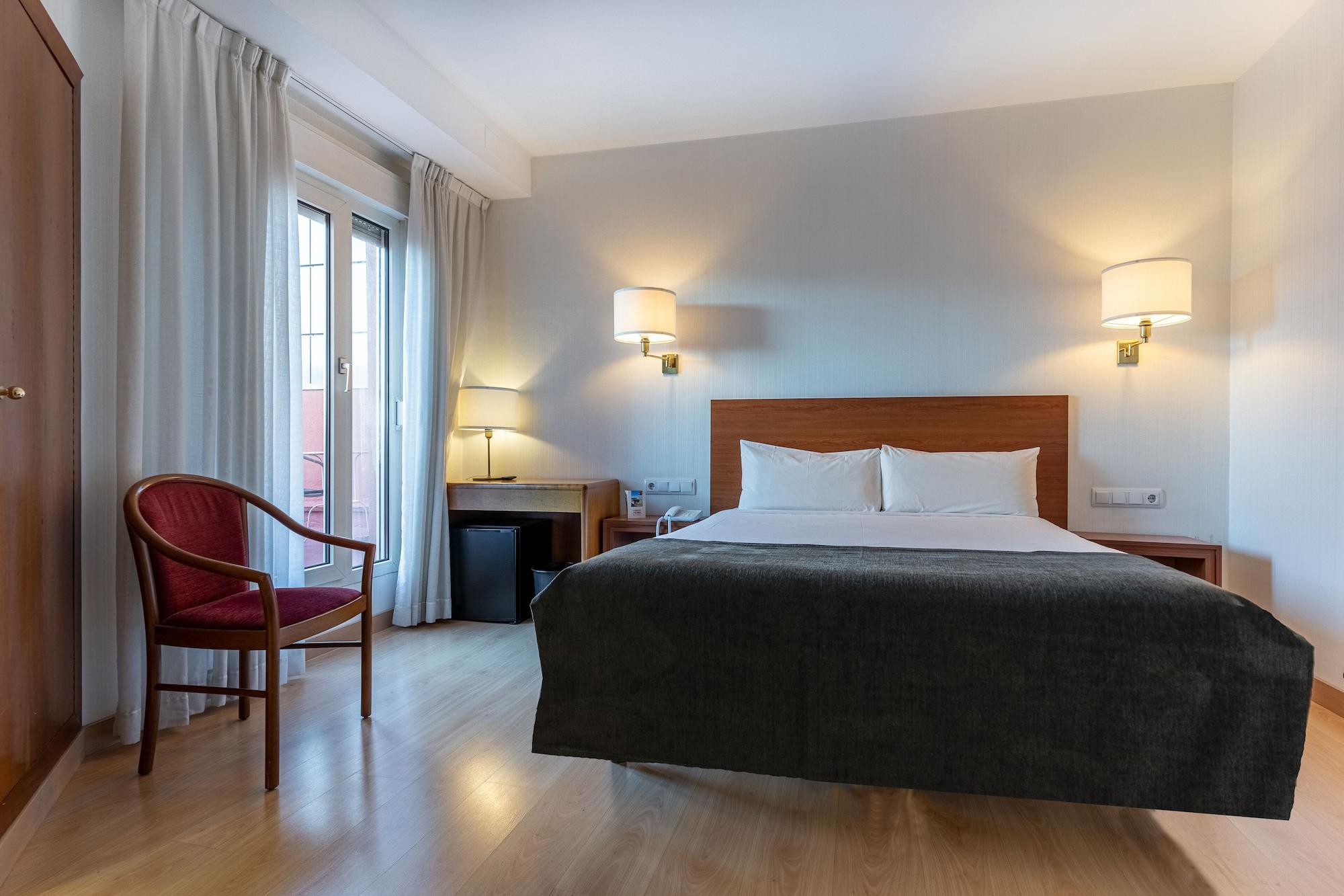 ז'ירונה Hotel Ultonia מראה חיצוני תמונה