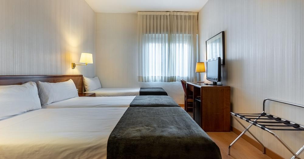 ז'ירונה Hotel Ultonia מראה חיצוני תמונה
