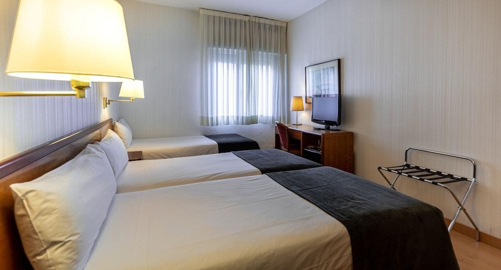 ז'ירונה Hotel Ultonia מראה חיצוני תמונה