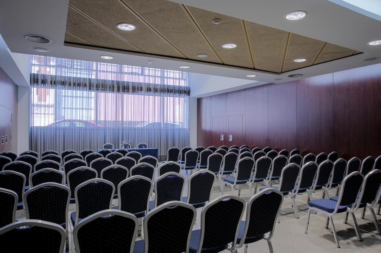 ז'ירונה Hotel Ultonia מראה חיצוני תמונה